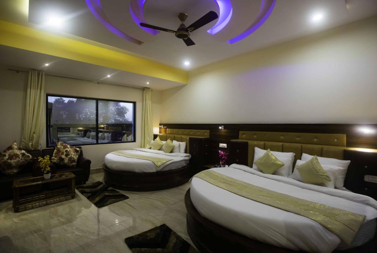 Hotel Kings Regency Drang Exterior foto