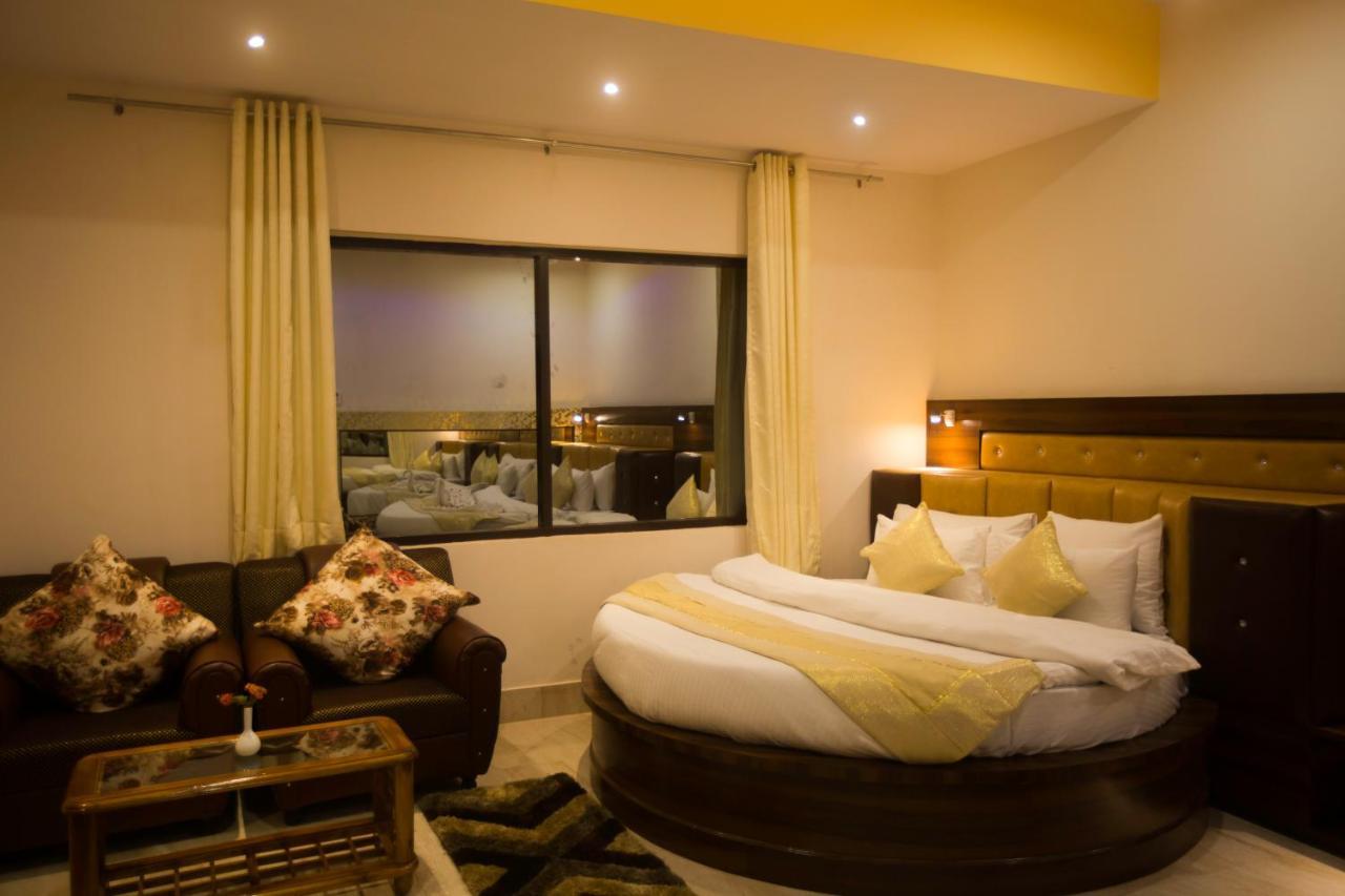 Hotel Kings Regency Drang Exterior foto